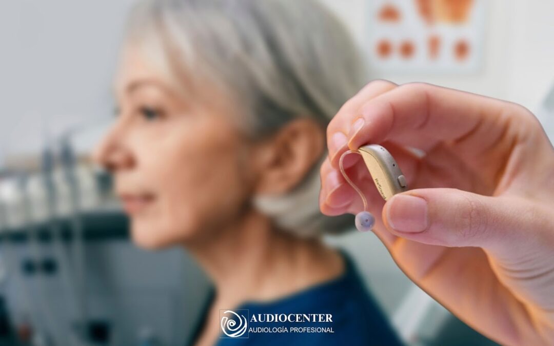 ¿Existe relación entre pérdida auditiva y demencia? El estudio de The Lancet